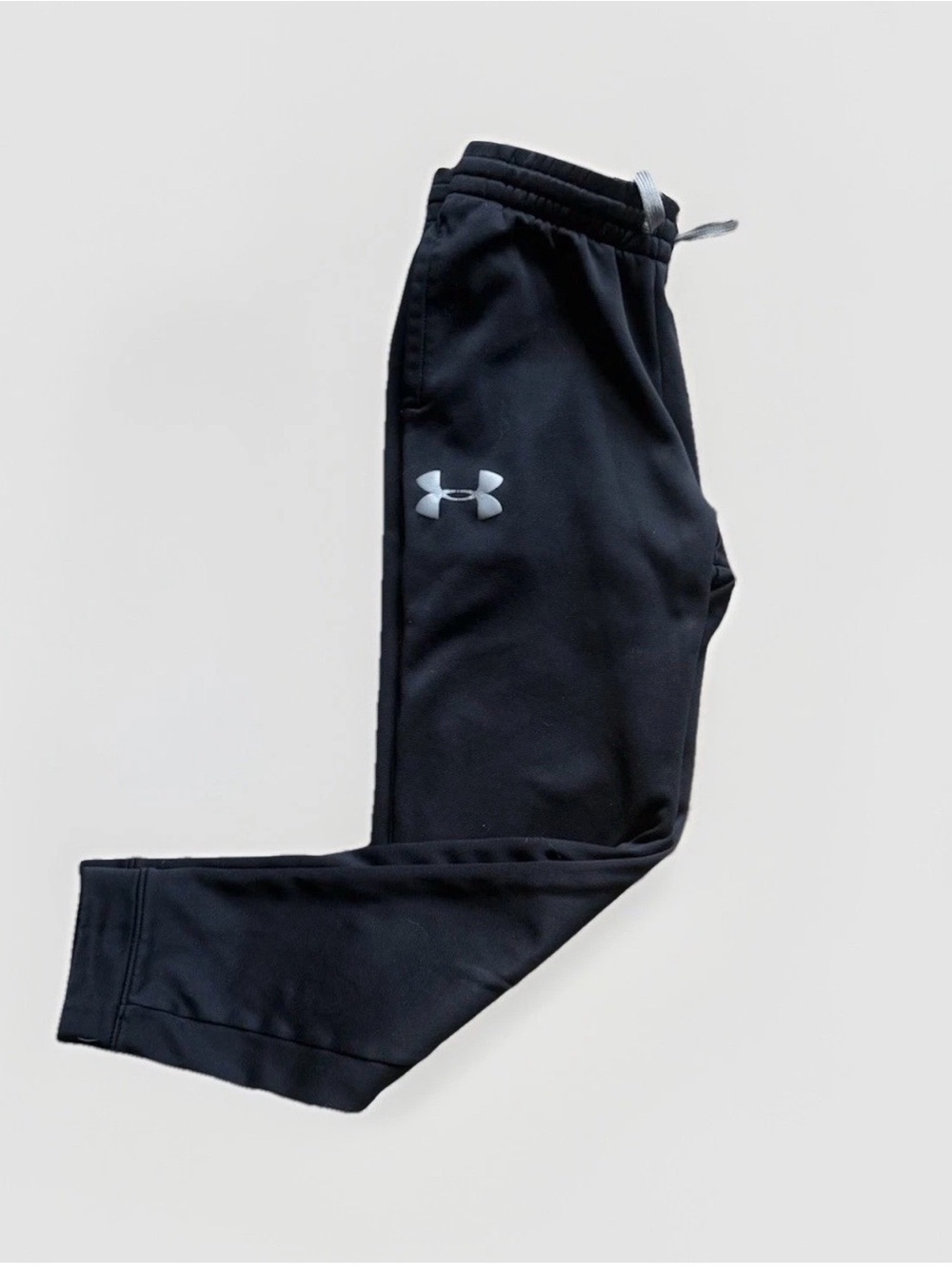 Under Armour Boy’s YLG Black Athletic ColdGear Joggers Elastic Waist Tapered GUC